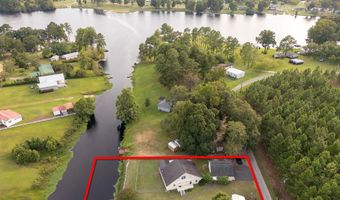 530 Walker Ln, Baxley, GA 31513