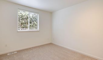2542 NE Keats Dr, Bend, OR 97701