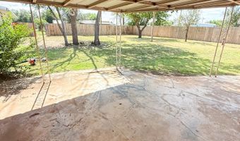 606 Coke Ave, Anton, TX 79313