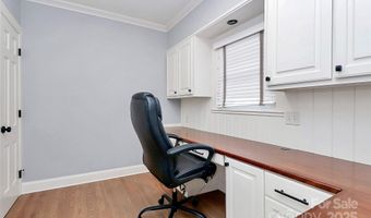 906 Colonial Dr, Albemarle, NC 28001
