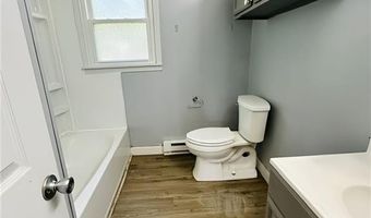 143 S 7th St, Austin, IN 47102