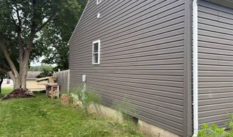 411 N 8th St, Akron, IA 51001