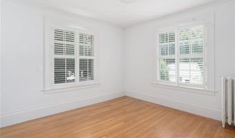 291 Spencer Ave, Warwick, RI 02818