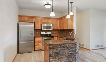 503 Maggie Ln, Altoona, IA 50009
