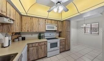 2693 SABAL SPRINGS Cir 201, Clearwater, FL 33761