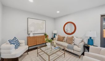 2373 Hiddengarden Ct, Ballwin, MO 63021