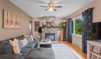 1885 Stabler Rd, Akron, OH 44313