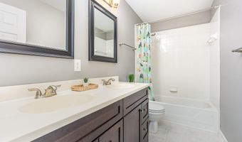 1206 Fairfax Woods Dr, Apex, NC 27502