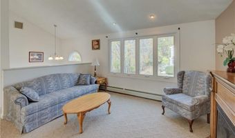 60 North St, Cranston, RI 02920