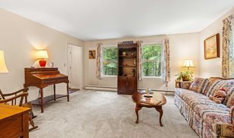 9 Candlewood Dr, Amherst, NH 03031