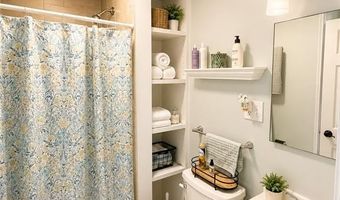 45 Hammond St 3, Newport, RI 02840