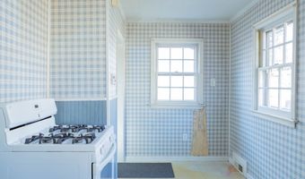 496 Burnsford Ave, Bridgeport, CT 06606