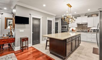 9 Bajala Dr E, Beaufort, SC 29907