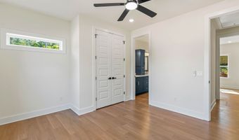 117 Oak Terrace Dr, Baldwin, GA 30511