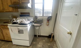 634 Ritter Dr, Beaver, WV 25813