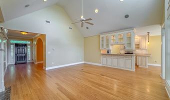 115 Lakeside Ln, Bainbridge, GA 39819