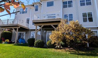 34 Crestview Ln 34, Danbury, CT 06810