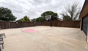 201 Avenue N, Abernathy, TX 79311
