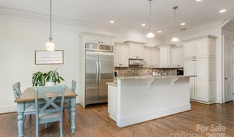 6411 Aldworth Ln, Charlotte, NC 28226
