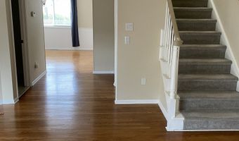 27 Crows Nest Ln 14B, Danbury, CT 06810
