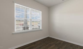 1061 Misty Creek Dr, Aberdeen, NC 28315
