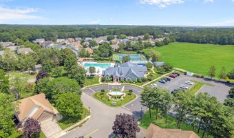 180 Sylvan Lake Blvd, Bayville, NJ 08721
