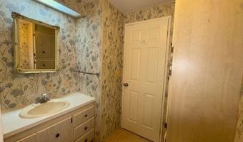 905 Dogwood Dr, Barefoot Bay, FL 32976