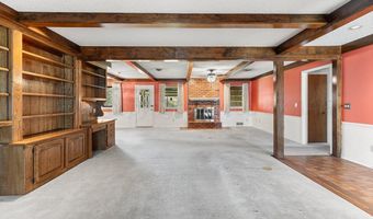 4915 YALE St, Amarillo, TX 79109