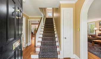 340 Newman Ave, East Providence, RI 02916
