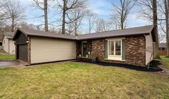 308 Woods Dr, Albion, IN 46701