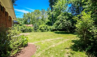 8401 BEECH TREE Rd, Bethesda, MD 20817