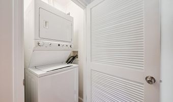1401 S EDGEWOOD St 492, Arlington, VA 22204