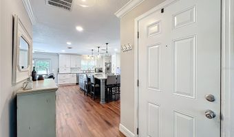 404 BROADVIEW Ave, Altamonte Springs, FL 32701
