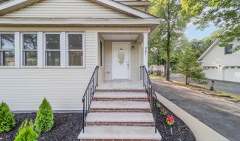 901 Palmer Ave, Holmdel, NJ 07733