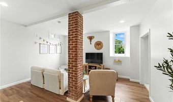 287 Cowesett Rd, Warwick, RI 02886