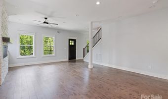 18 Winterhawk Dr, Arden, NC 28704