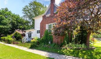 8911 Manor Ave, Allen Park, MI 48101