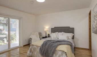 126 N OCEAN Ave, Rockaway Beach, OR 97136