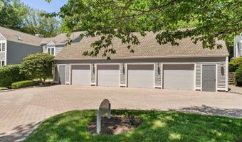 51 Hale Ln 51, Darien, CT 06820
