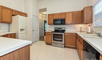 5607 Oak Dr, Charlotte, NC 28216