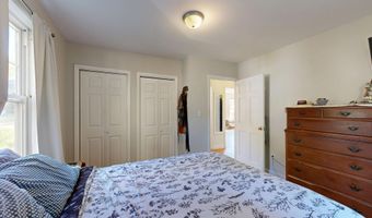 232 Lake St, Auburn, ME 04210
