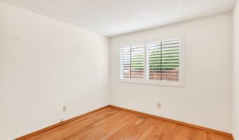 14775 NW OAKHILLS Dr, Beaverton, OR 97006