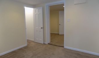 138 S ABINGDON St, Arlington, VA 22204