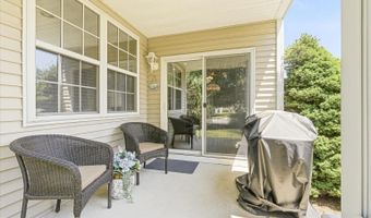 15 BREEZE Ter, Barnegat, NJ 08005