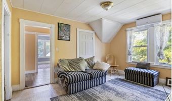 154 Madison St, Auburn, ME 04210