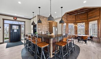 11689 E Laketowne Dr, Albertville, MN 55301