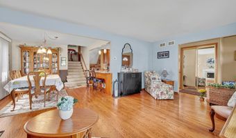 12132 S James Dr, Alsip, IL 60803