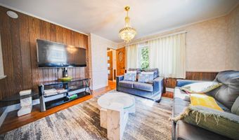 25 Eighth St, Auburn, ME 04210