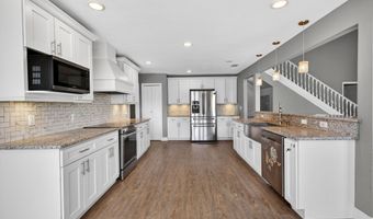 10493 Riviere Vue Dr, Biloxi, MS 39532