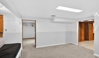 1032 Kingsbury St, Belle Fourche, SD 57717